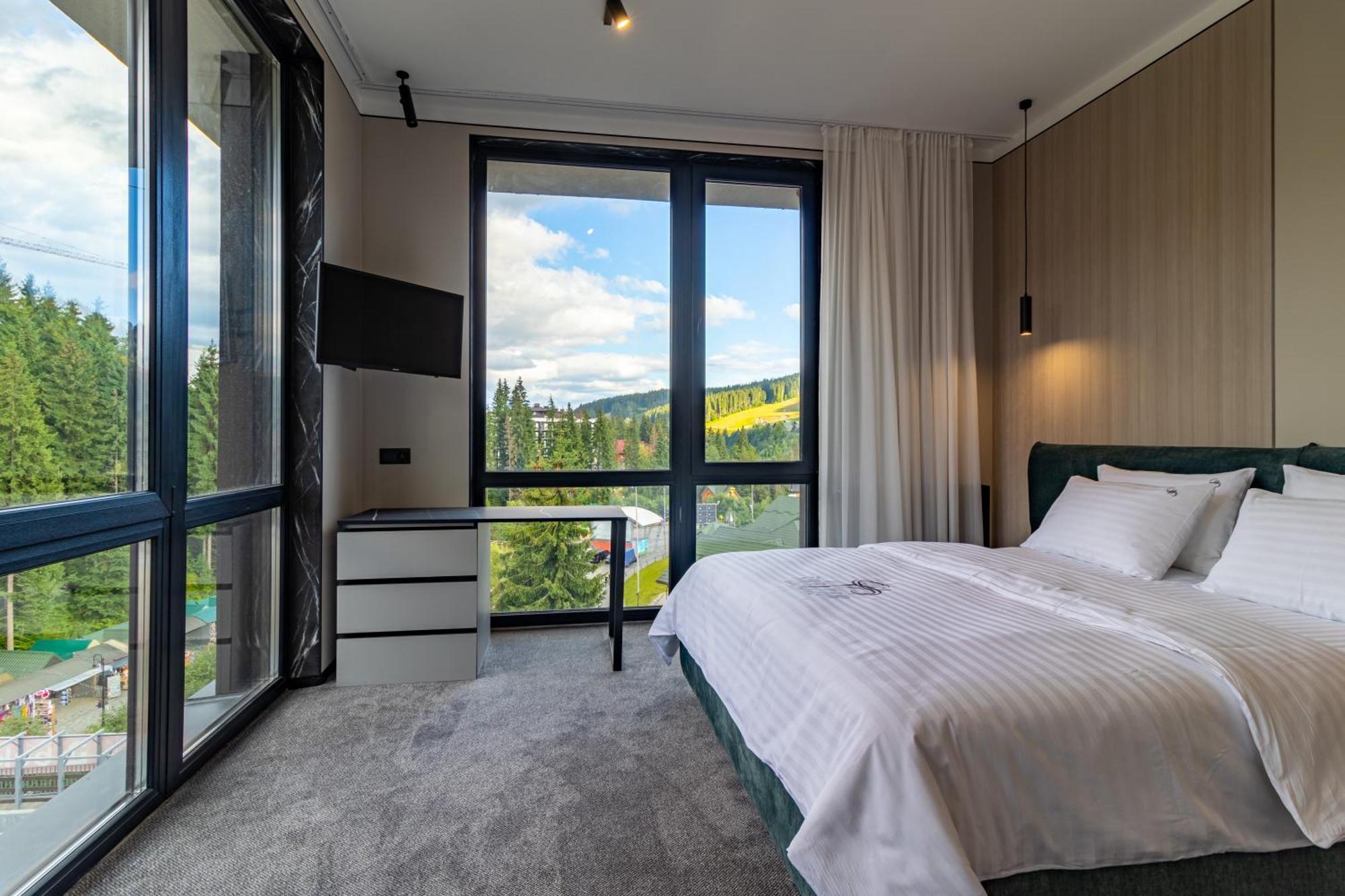 Shelter Apart Hotel Bukovel Exterior photo